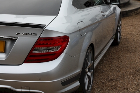 Mercedes-Benz C Class C63 V8 AMG Edition 507 - Large 24