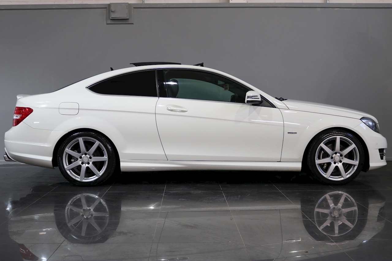 3.5 C350 BlueEfficiency AMG Sport Coupe 2dr Petrol Automatic (164 g/km, 306 bhp)