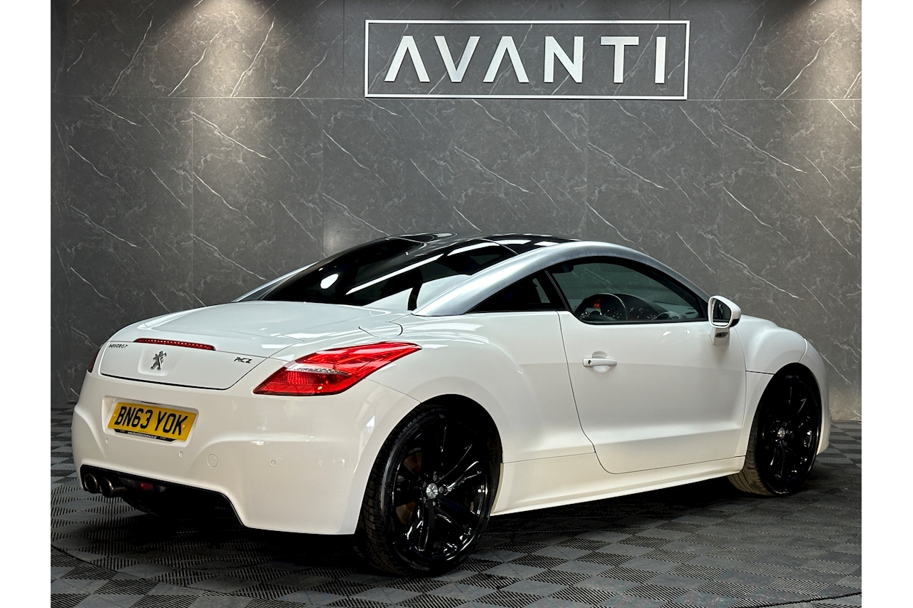 徐々にお値引き♪ Peugeot RCZ 2013 ミニカー 1/43 ホワイト 徐々にお値引き♪ Peugeot RCZ 2013 ミニカー 1/43 ホワイト