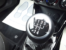 Vauxhall ADAM 1.2i GLAM Hatchback 3dr Petrol (70 ps) - Thumb 10
