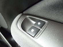 Vauxhall ADAM 1.2i GLAM Hatchback 3dr Petrol (70 ps) - Thumb 16