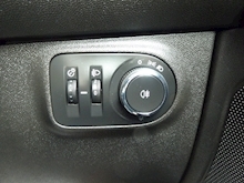 Vauxhall ADAM 1.2i GLAM Hatchback 3dr Petrol (70 ps) - Thumb 17
