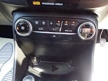 Ford Fiesta T EcoBoost Titanium - Thumb 16
