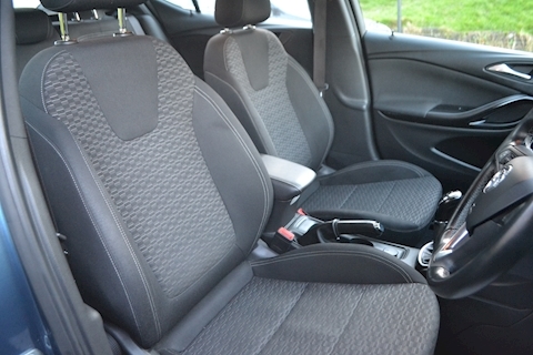 Astra 1.6 CDTi ecoTEC BlueInjection SRi Hatchback 5dr Diesel (110 ps)