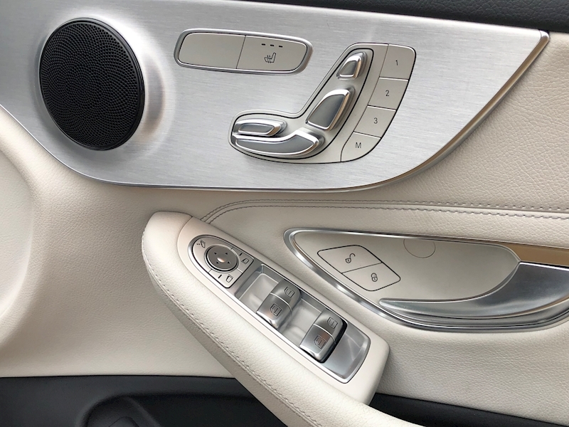 Mercedes-Benz C Class C 300 Amg Line Convertible 2.0 Automatic Petrol