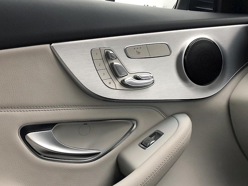 Mercedes-Benz C Class C 300 Amg Line Convertible 2.0 Automatic Petrol