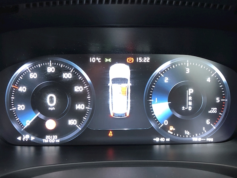 Volvo V90 D4 R-Design (Family Pack) 2.0 5dr Estate Automatic Diesel