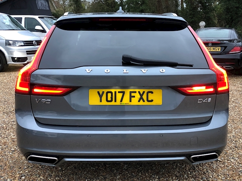 Volvo V90 D4 R-Design (Family Pack) 2.0 5dr Estate Automatic Diesel