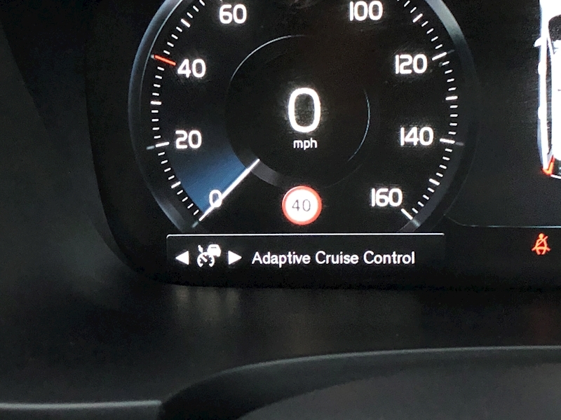 Volvo V90 D4 R-Design (Family Pack) 2.0 5dr Estate Automatic Diesel