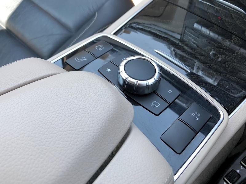 Mercedes-Benz E Class E350 Bluetec Amg Line Premium Convertible 3.0 Automatic Diesel