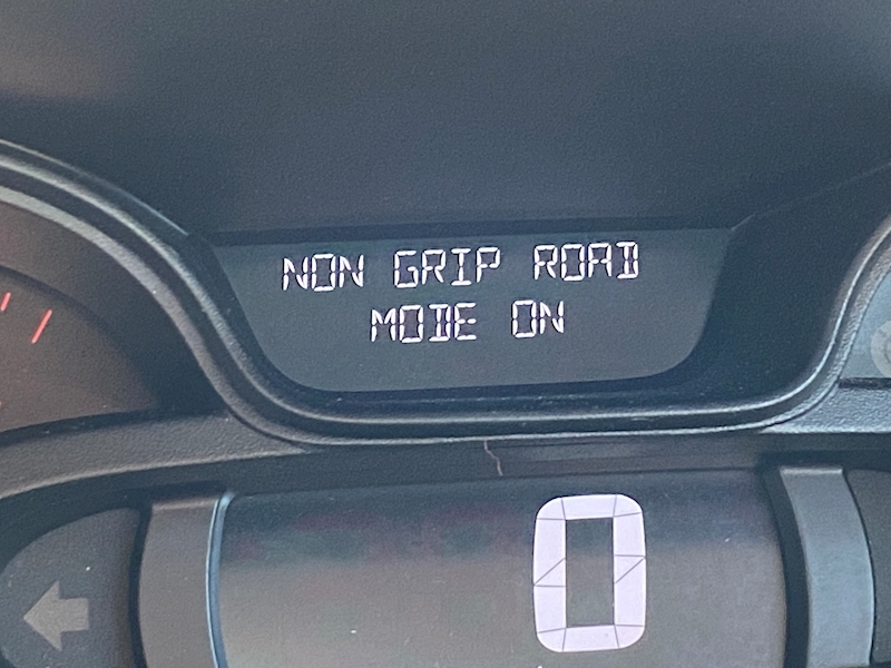 Renault Trafic 1.6 Tdi LWB Business 1.6 5dr Minibus Manual Diesel