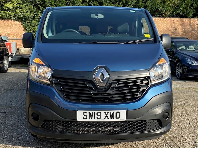 Renault Trafic 1.6 Tdi LWB Business 1.6 5dr Minibus Manual Diesel