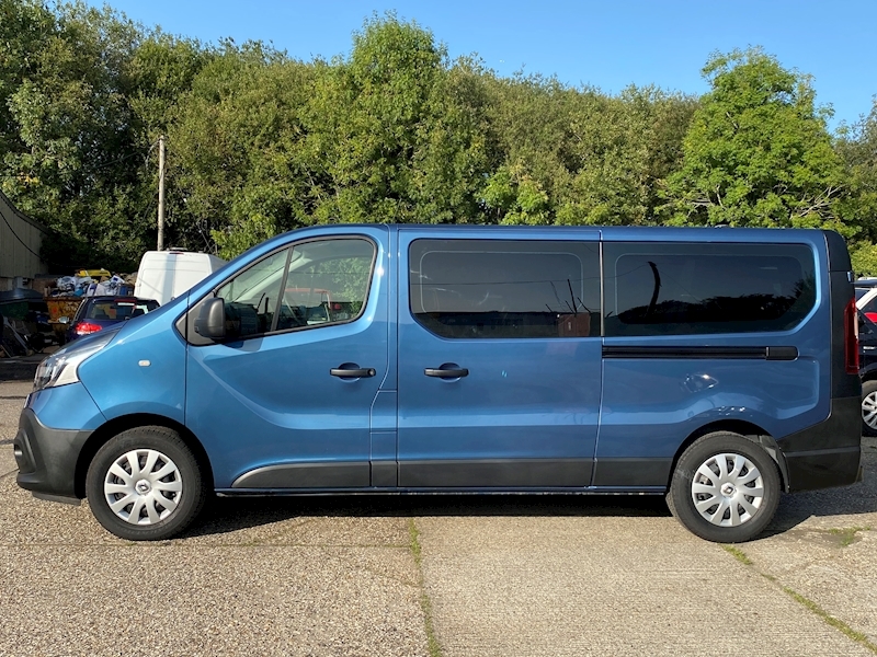 Renault Trafic 1.6 Tdi LWB Business 1.6 5dr Minibus Manual Diesel