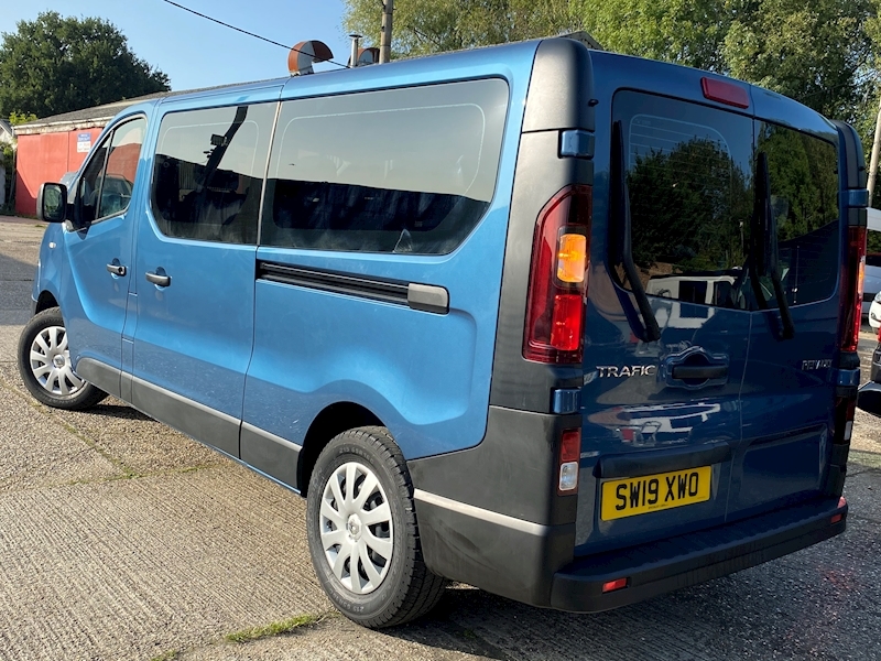 Renault Trafic 1.6 Tdi LWB Business 1.6 5dr Minibus Manual Diesel