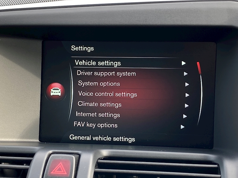 Volvo XC60 R-Design Nav 4WD 2.4 5dr SUV Geartronic Diesel