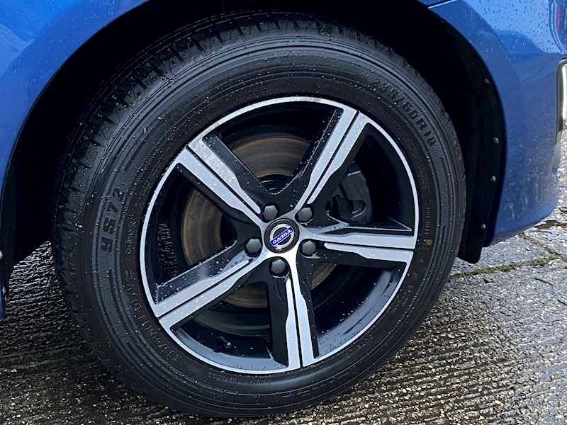 Volvo XC60 R-Design Nav 4WD 2.4 5dr SUV Geartronic Diesel