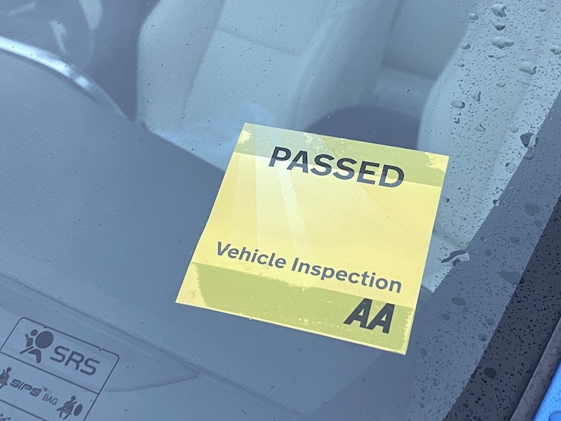 Volvo XC60 R-Design Nav 4WD 2.4 5dr SUV Geartronic Diesel