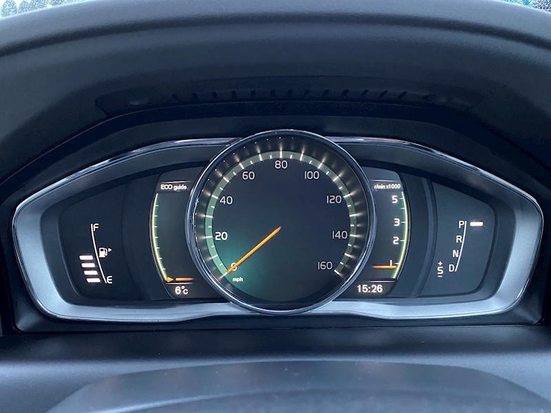 Volvo XC60 R-Design Nav 4WD 2.4 5dr SUV Geartronic Diesel