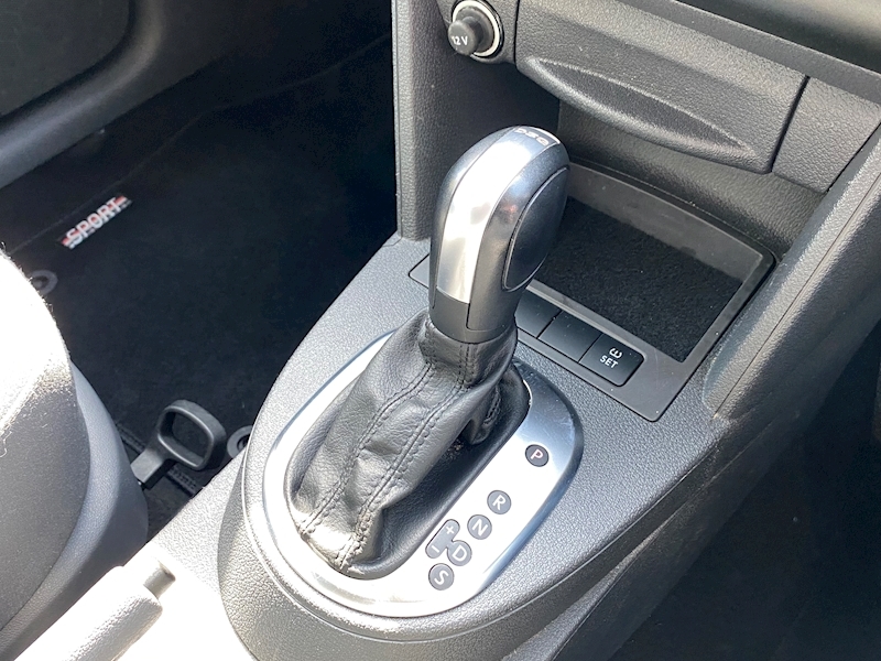 Volkswagen Caddy Maxi C20 1.6 Tdi Life 1.6 5dr Mpv Automatic Diesel