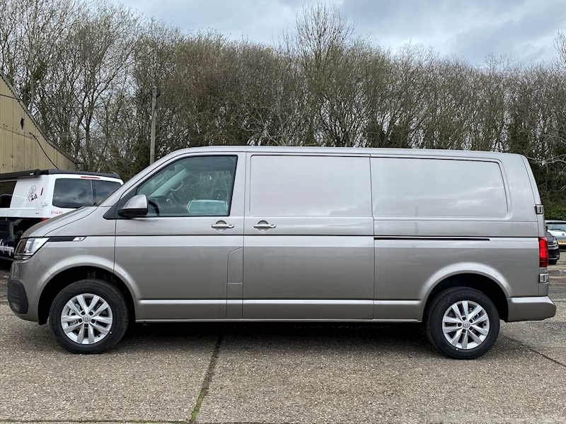 Volkswagen T6.1 150 LWB Euro 6 TDI T30 Highline 2.0 5dr Panel van Manual Diesel