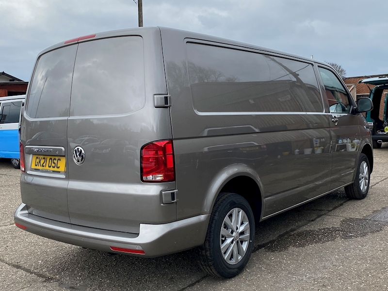 Volkswagen T6.1 150 LWB Euro 6 TDI T30 Highline 2.0 5dr Panel van Manual Diesel