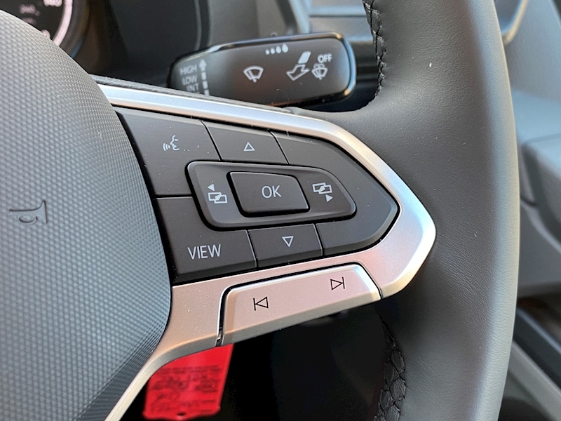 Volkswagen T6.1 150 LWB Euro 6 TDI T30 Highline 2.0 5dr Panel van Manual Diesel