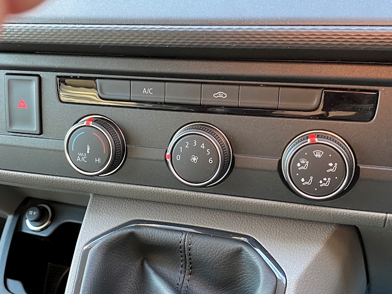 Volkswagen T6.1 150 LWB Euro 6 TDI T30 Highline 2.0 5dr Panel van Manual Diesel