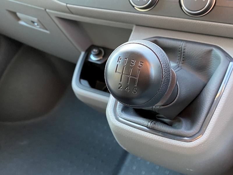 Volkswagen T6.1 150 LWB Euro 6 TDI T30 Highline 2.0 5dr Panel van Manual Diesel