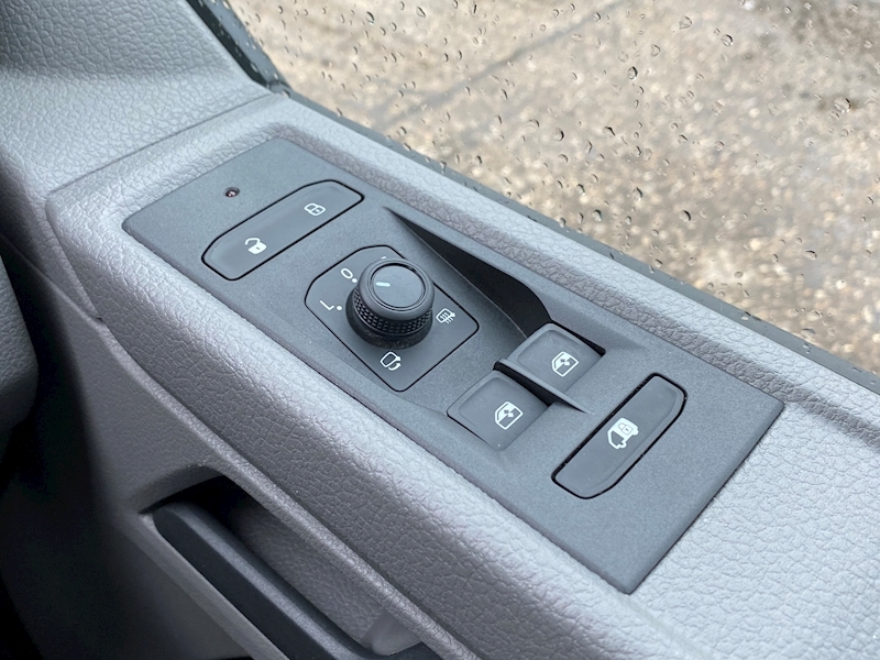 Volkswagen T6.1 Campervan T30 SWB DSG 150 Euro 6 Highline 2.0 5dr Campervan Automatic Diesel