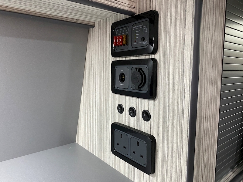 Volkswagen T6.1 Campervan T30 SWB DSG 150 Euro 6 Highline 2.0 5dr Campervan Automatic Diesel