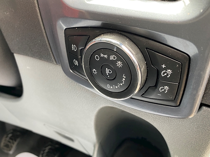 Ford Transit Custom Campervan TDCi 290 Limited 2.2 5dr Campervan Manual Diesel