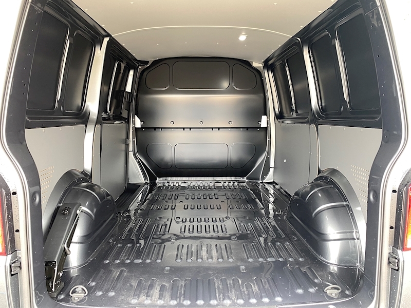 Volkswagen 2.0 TDI T30 Highline Panel Van 5dr Diesel DSG FWD SWB EU6 (s/s) (150 ps)