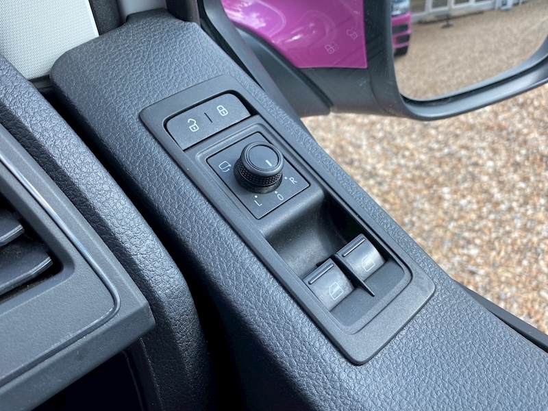 Volkswagen T6 Campervan T28 102 SWB Euro6 Trendline 2.0 5dr Campervan Manual Diesel