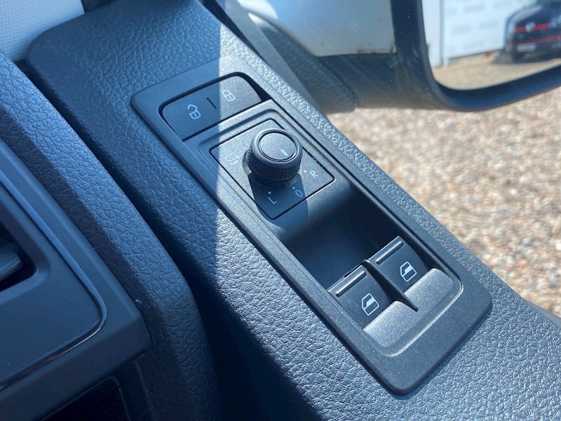 Volkswagen T6 Campervan T28 102 SWB Euro6 Trendline 2.0 5dr Campervan Manual Diesel