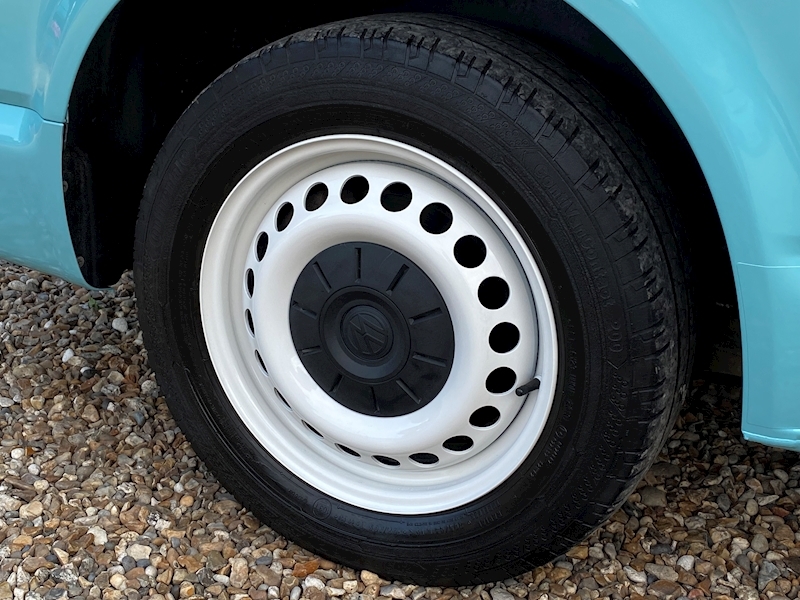 Volkswagen T5.1 Campervan T30 102 LWB T5.1 Campervan T30 102 LWB Startline 2.0 4dr Campervan Manual Diesel