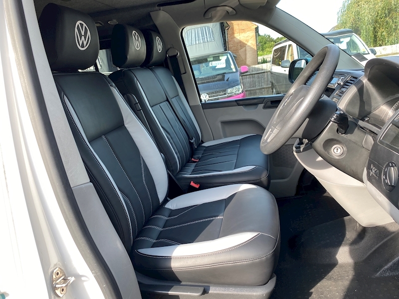 Volkswagen T5.1 Campervan T30 102 LWB T5.1 Campervan T30 102 LWB Startline 2.0 4dr Campervan Manual Diesel