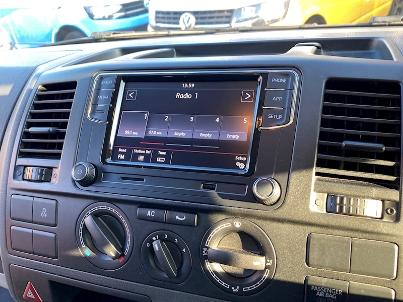 Volkswagen T5.1 Campervan T30 102 LWB T5.1 Campervan T30 102 LWB Startline 2.0 4dr Campervan Manual Diesel