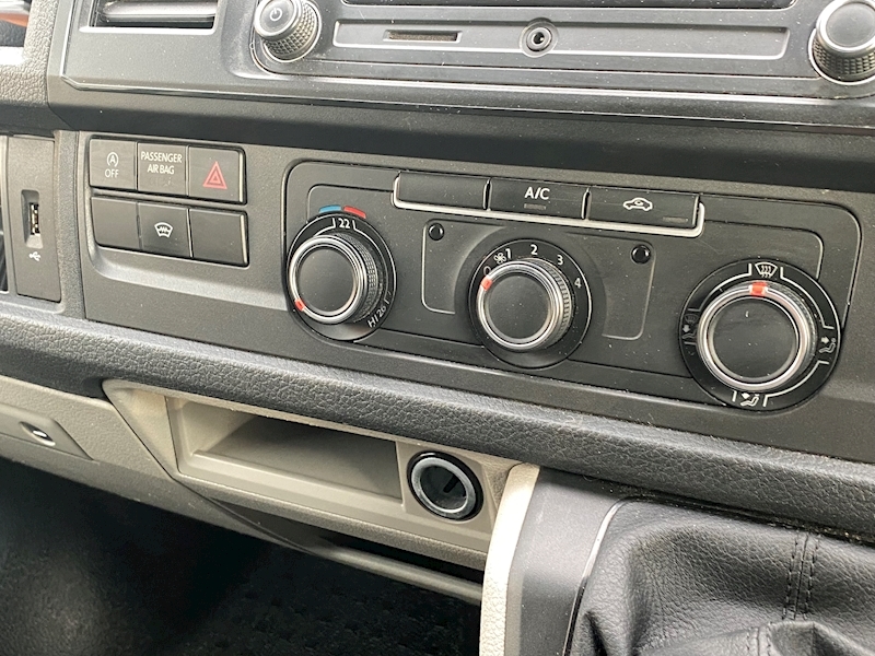 Volkswagen T6 Campervan T28 102 SWB Euro 6 T6 Campervan T28 102 SWB Euro 6 Highline 2.0 5dr Campervan Manual Diesel