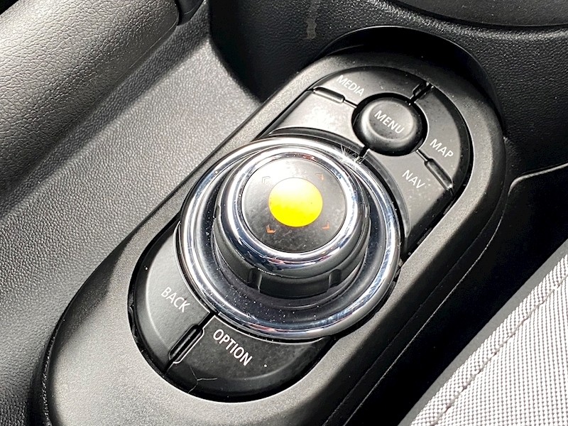 MINI 2.0 Cooper S Sport Convertible 2dr Petrol Steptronic Euro 6 (s/s) (192 ps)