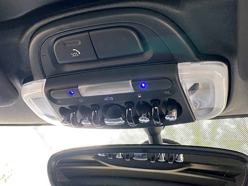 MINI 2.0 Cooper S Sport Convertible 2dr Petrol Steptronic Euro 6 (s/s) (192 ps)