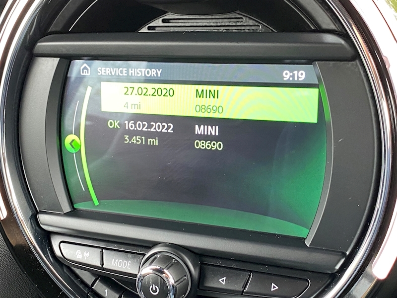 MINI 2.0 Cooper S Sport Convertible 2dr Petrol Steptronic Euro 6 (s/s) (192 ps)