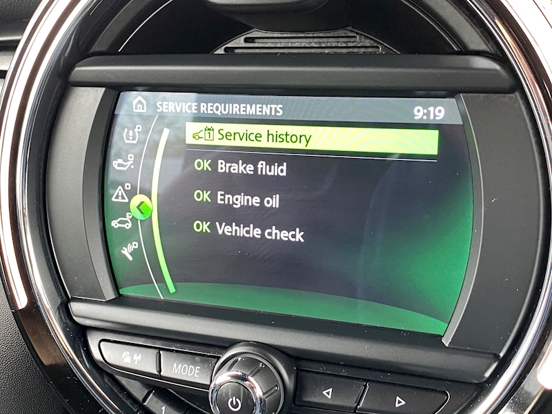 MINI 2.0 Cooper S Sport Convertible 2dr Petrol Steptronic Euro 6 (s/s) (192 ps)