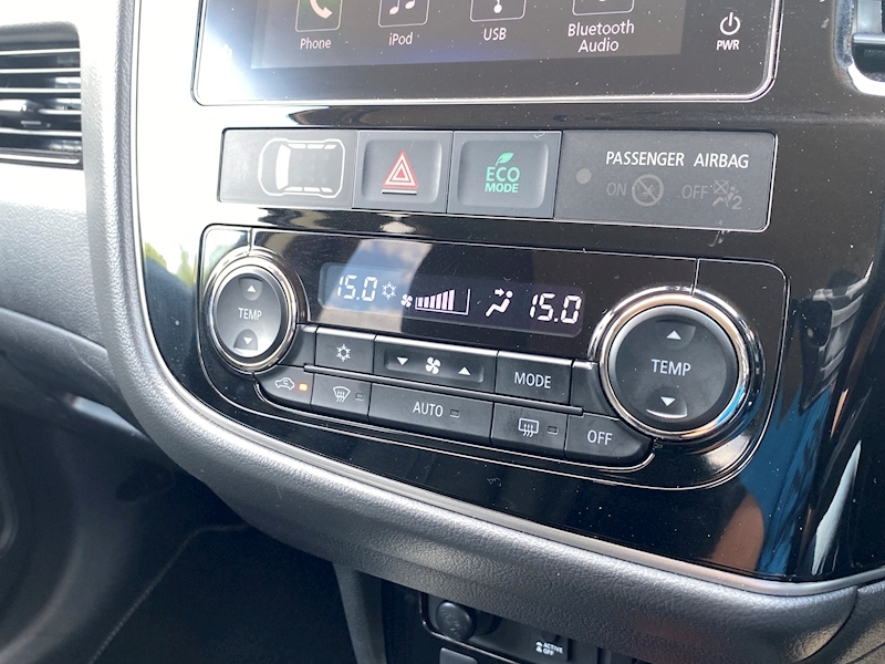 Mitsubishi 2.2 DI-D 4 SUV 5dr Diesel Auto 4WD Euro 6 (147 ps)