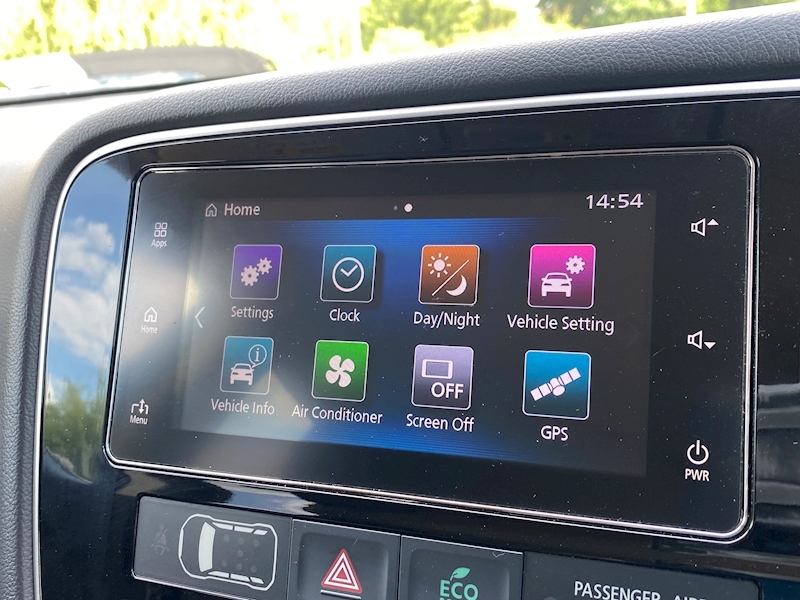 Mitsubishi 2.2 DI-D 4 SUV 5dr Diesel Auto 4WD Euro 6 (147 ps)