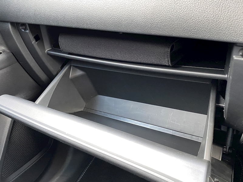 Mitsubishi 2.2 DI-D 4 SUV 5dr Diesel Auto 4WD Euro 6 (147 ps)