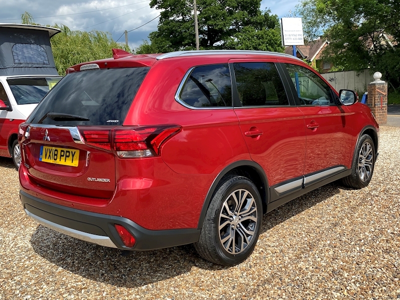 Mitsubishi 2.2 DI-D 4 SUV 5dr Diesel Auto 4WD Euro 6 (147 ps)