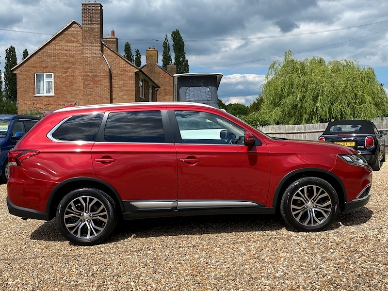 Mitsubishi 2.2 DI-D 4 SUV 5dr Diesel Auto 4WD Euro 6 (147 ps)