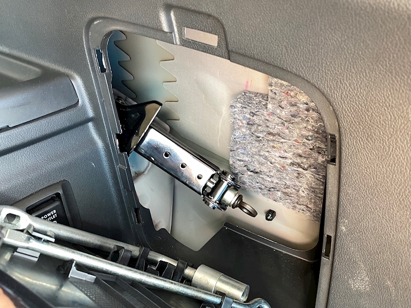 Mitsubishi 2.2 DI-D 4 SUV 5dr Diesel Auto 4WD Euro 6 (147 ps)