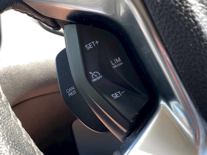 Ford Custom Campervan TDCi 290 Limited 2.2 5dr Campervan Manual Diesel