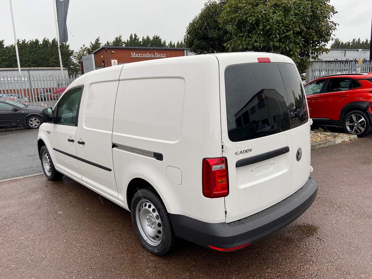 Volkswagen Caddy Maxi Startline LWB Tdi 2.0 HPI: Clear Manual Diesel ...